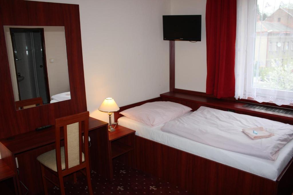 Hotel Hynek Náchod Стая снимка